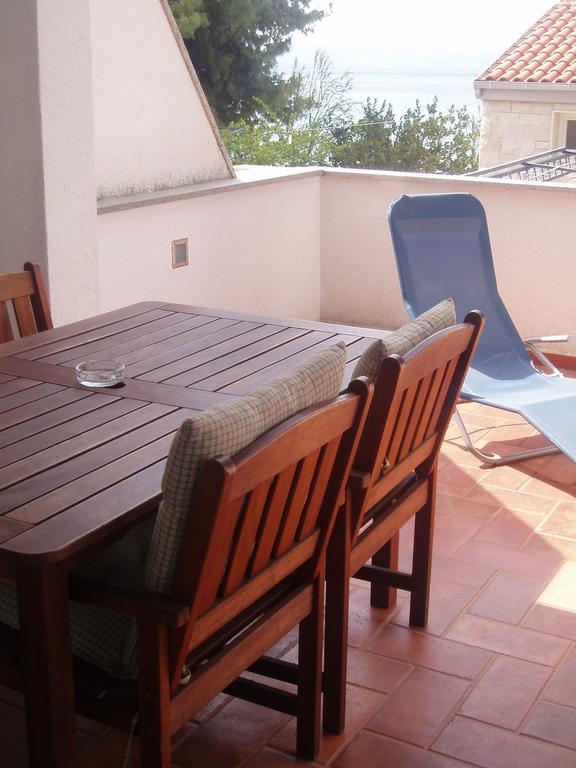 Apartments Karaman Podstrana Pokoj fotografie